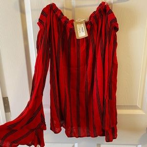NWT off shoulder red and black top